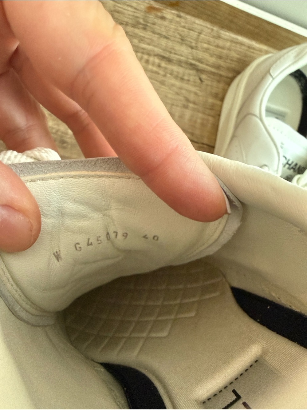 Authentic Chanel CC Logo Calfskin Sneakers 40 White Box - Picture 10 of 13